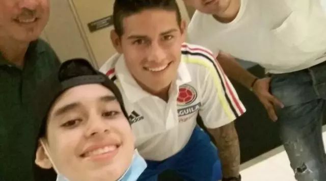 Fans Berat James Rodriguez Tutup Usia